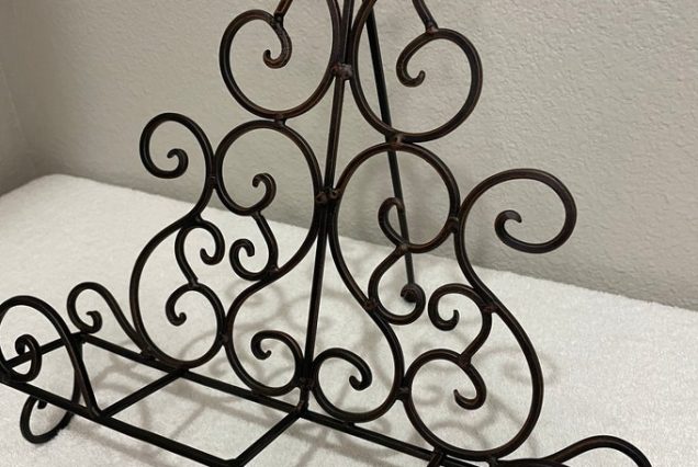 Bronze Metal Heavy duty | Display Stand | Work Accents |