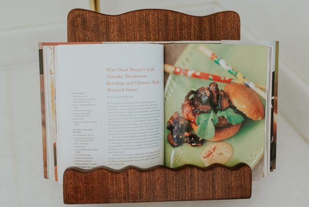 Scalloped Wood Cookbook Stand