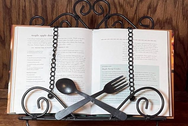 Vintage Metal Cookbook Stand - Kitchen Decor - Modern Kitchen