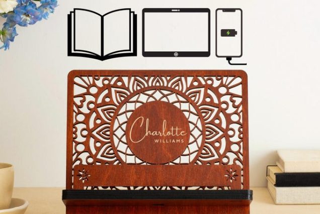 Personalized Book Page Holder, Bookish decor, Anniversary Gift for Wife, Romantic Gift for Readers, Book Reading Nook, Book lover gift